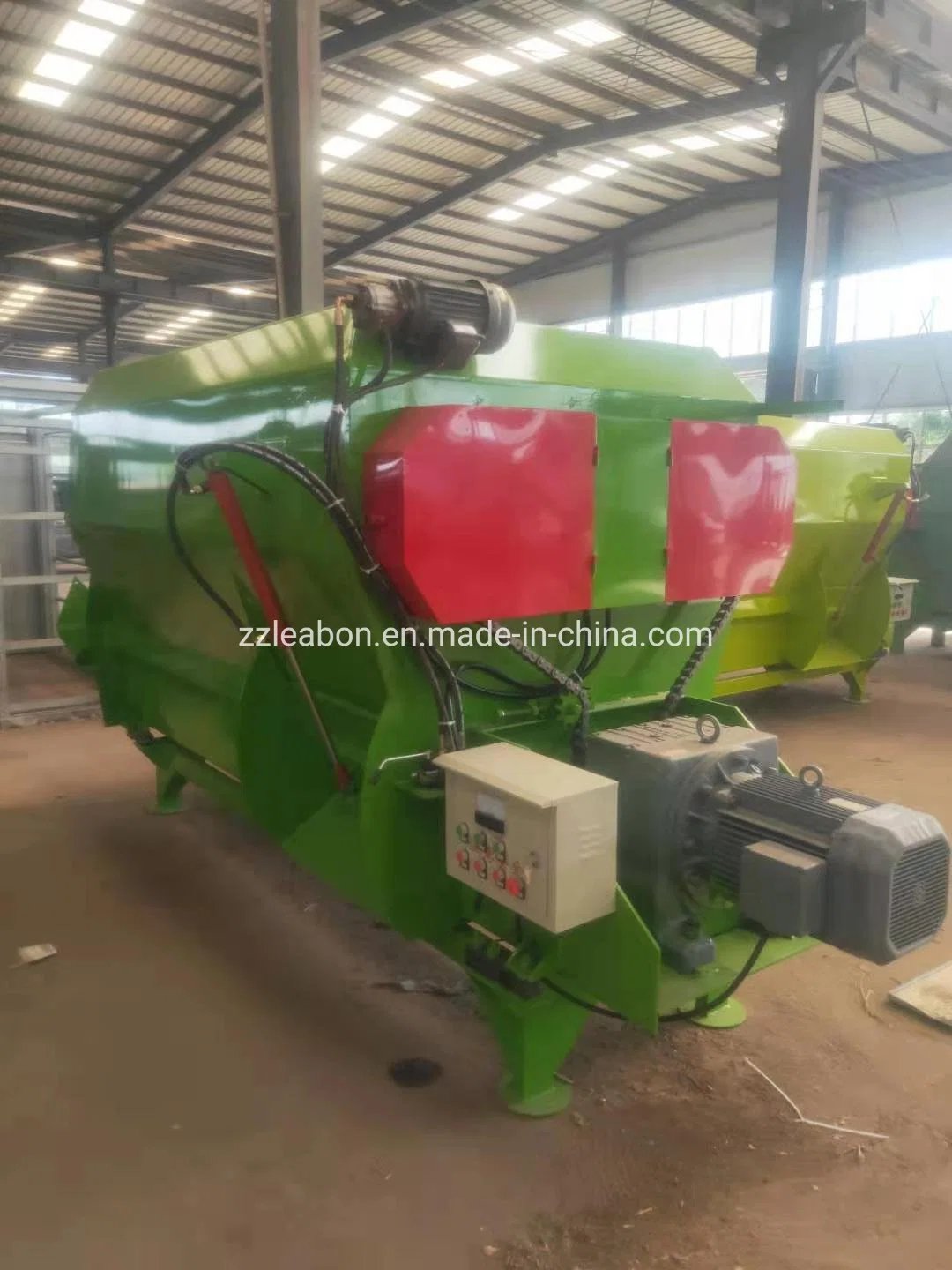 Kuh Tmr Futtermischer Silage Grass Blending Machine Tmr Vieh Futtermischmaschine Preis zum Verkauf