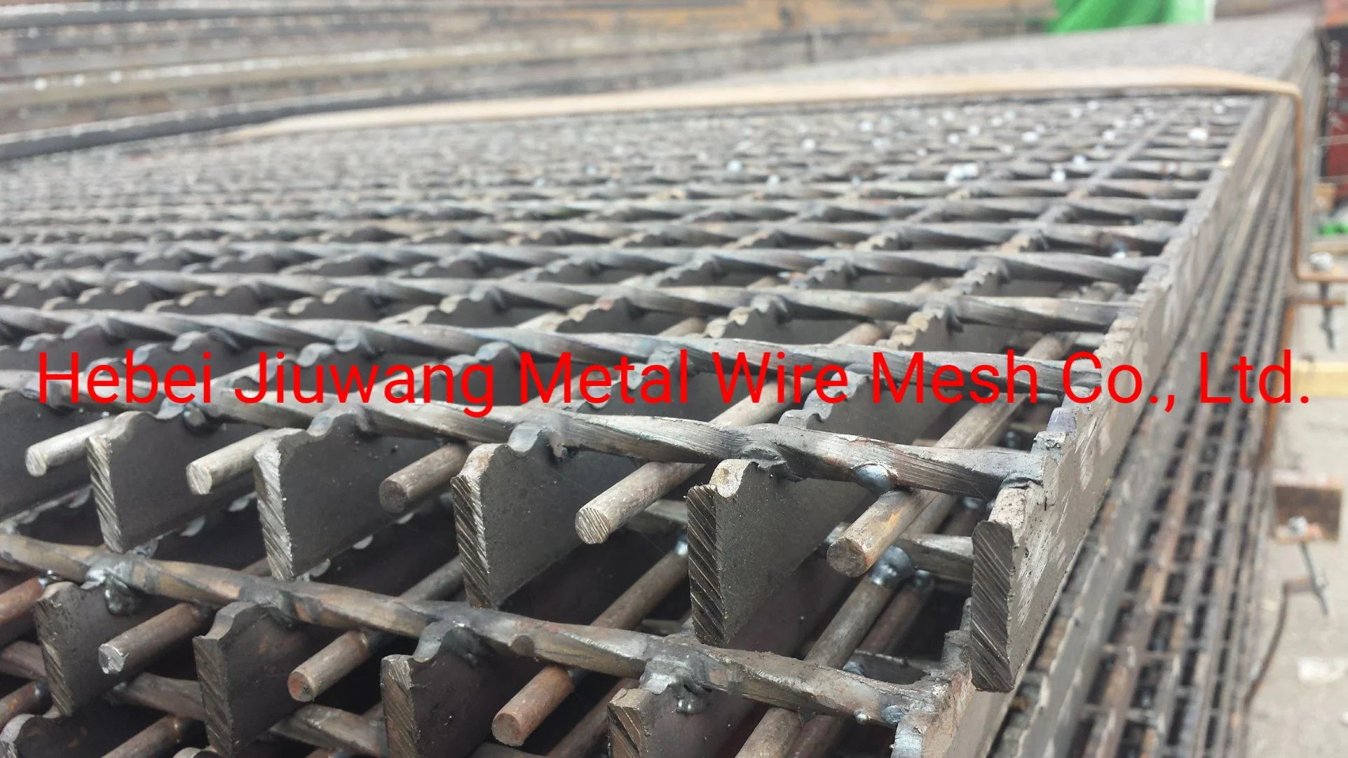 Light Steel Structure Welded Flat Bar Steel Grating for Power Station Platform Perforated Metal Walkway Industrial Walkways