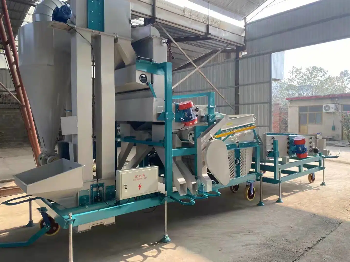 High Purity Sesame Beans Cleaning Machines Air Screen Cleaner Gravirty Talbe Grader