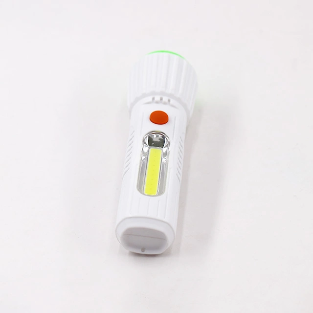 3*AAA Battery-Powered Plastic LED Flashlight Worklight