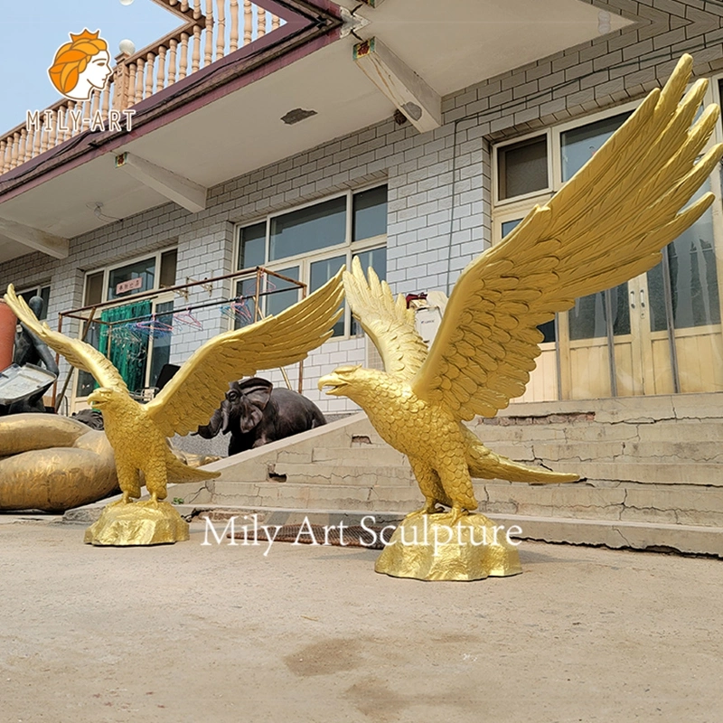 Jardin de la sculpture Golden Big Outdoor cuivre métallique en laiton de grandes statues en bronze Eagle