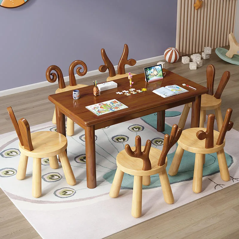 Mesa y sillas de madera para niños Escritorio