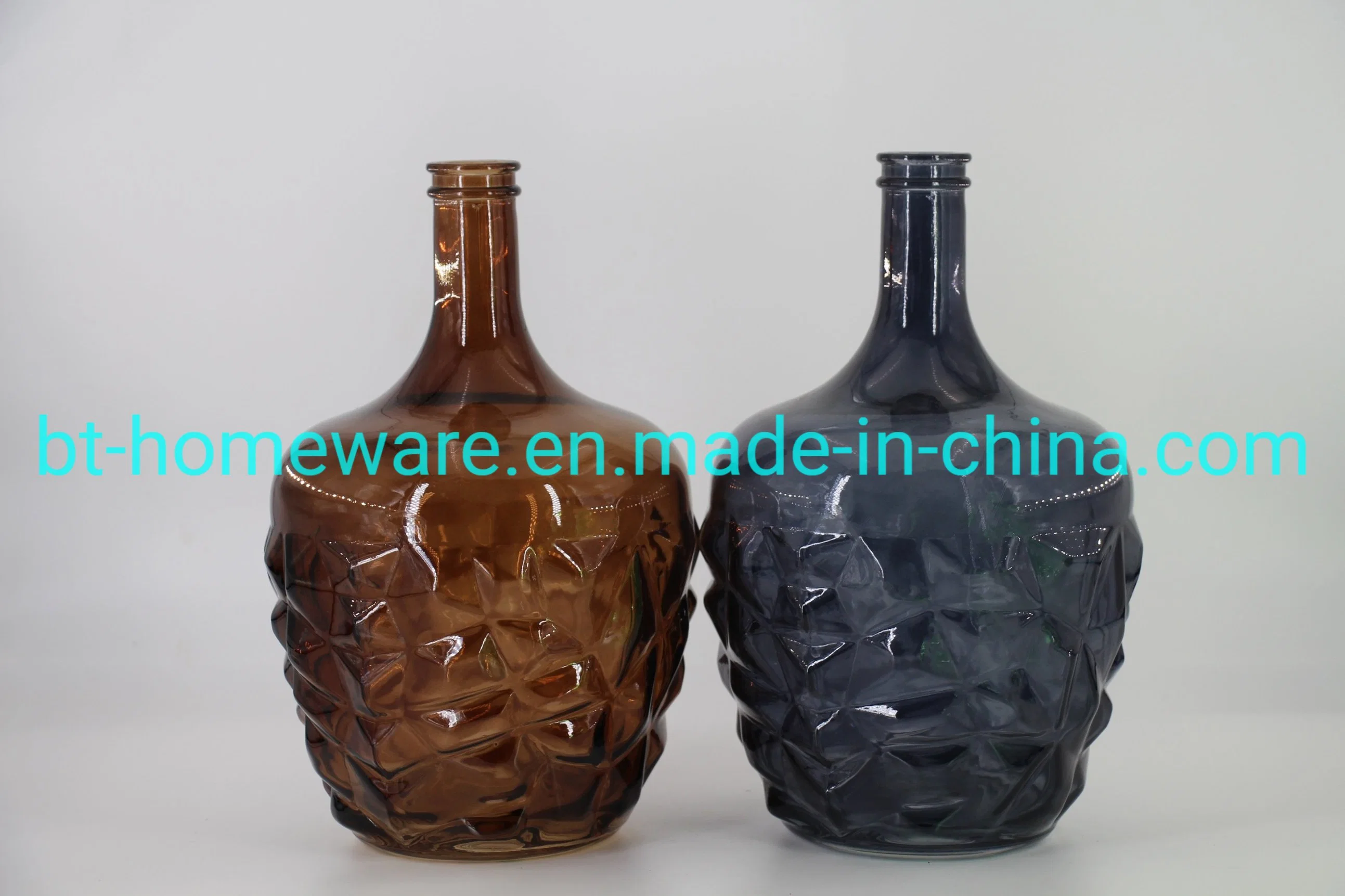 Wholesale/Supplier Hand Made Nordic Simple Potted Narrow-Mouth Diamond Relief Brown Glass Vase Flower Arrangement Hydroponic Floor Glass Vase for Home Decoration