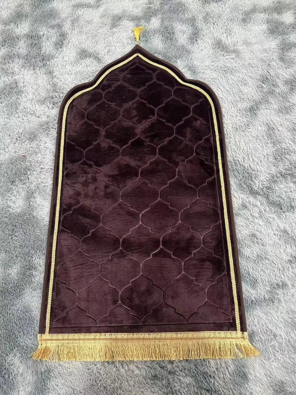 Tapis de prière / tapis / moquette en flanelle triangulaire en gros en Chine au prix le plus bas