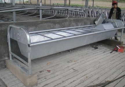 Customized Large Stainless Steel Cattle/ Calf/Cow/Sheep/Horse Water Feeding Trough with Legs Livestock Drinking Feeder Trough Made in China