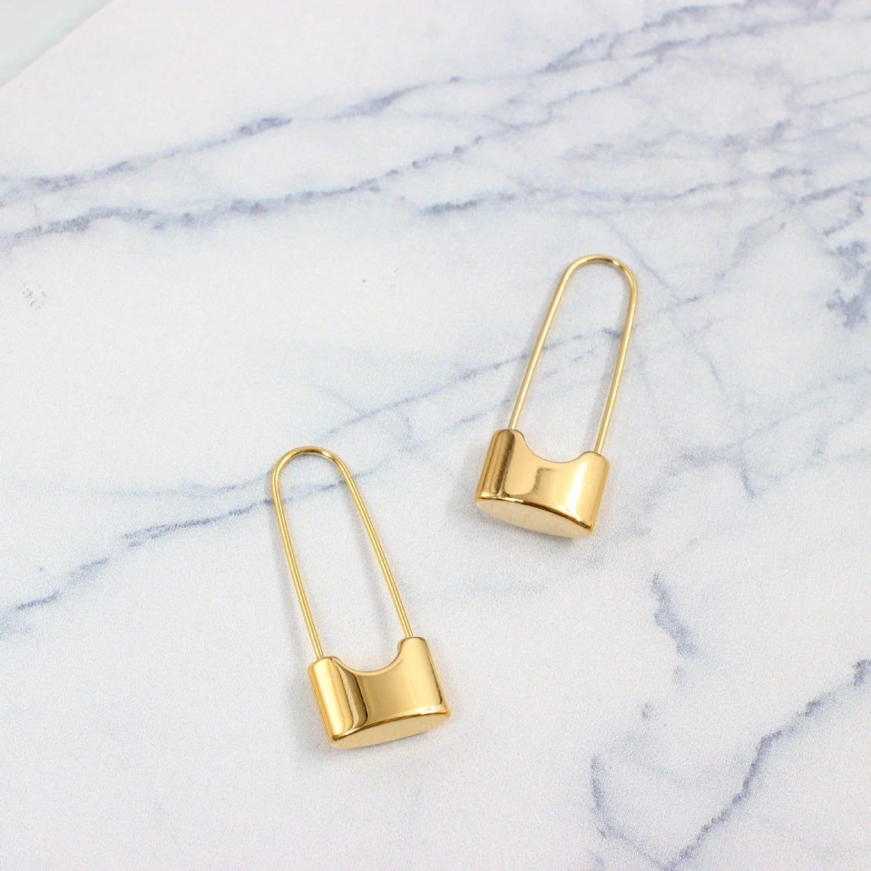 Simple Fashion Stainless Steel Earring Lock Shape