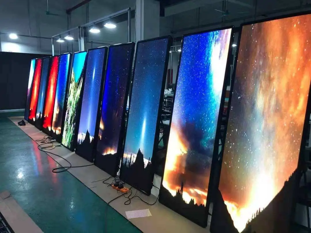 P2 P2.5 P3 Flooring Standing LED Display WiFi 4G Digital Outdoor Indoor Movable LED Poster