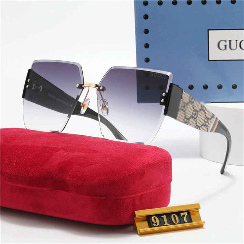 Sunglasses 2023 Luxury Sunglasses Wholesale/Supplier Brand Sunglasses for Women