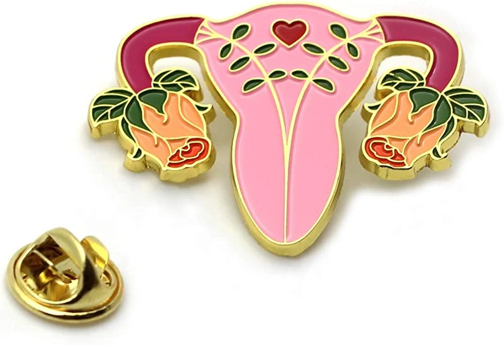 Crescer um par Anti Patriarcado presente de promoção das mulheres na China de decoração quente fábrica venda de refrigerantes feminista esmalte dura brilham no escuro Custom banhado a ouro Badge