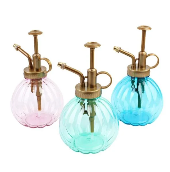 Plastic Water Mister with Gold Finished Plastic Top for Household Plant Indoor Gardening Tool