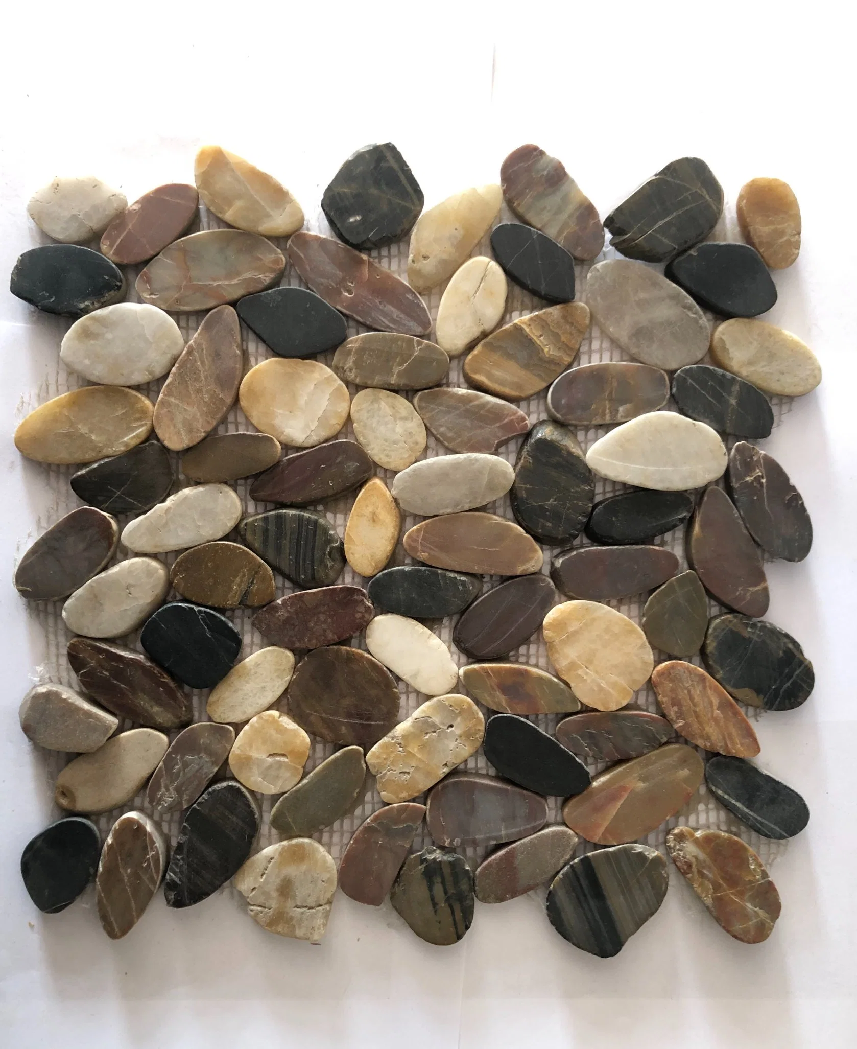 Hot Selling Best Selling Fashion Special Natural Pebble Mosaic for Floor and Wall Decoration