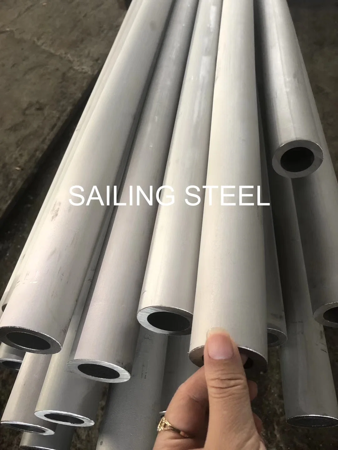 Top Quality 304 Stainless Steel Tube Best Price Stainless Steel Pipe/Tube for Pressure Vessels