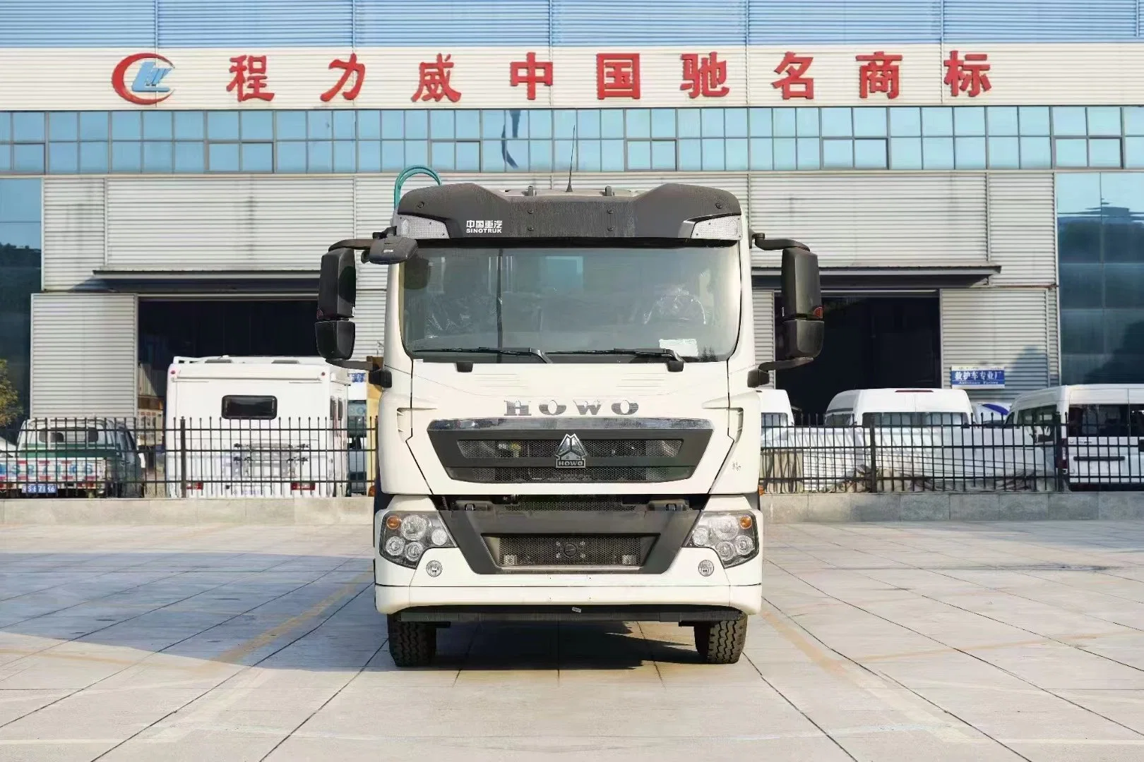 HOWO 4X2 Wast Compactor Garbage Refuse Truck Compression Garbage Collection Transport Truck Garbage Transfer Disposal Recycling Waste Management Garbage Truck