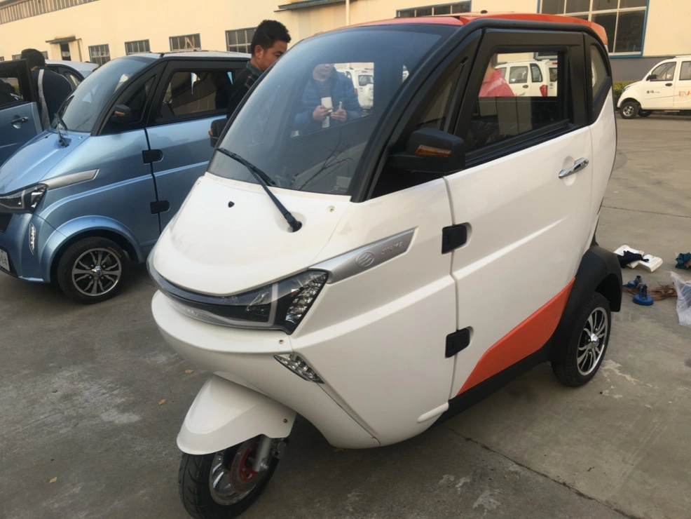 Tres ruedas eléctrica de dos puertas paso Scooter