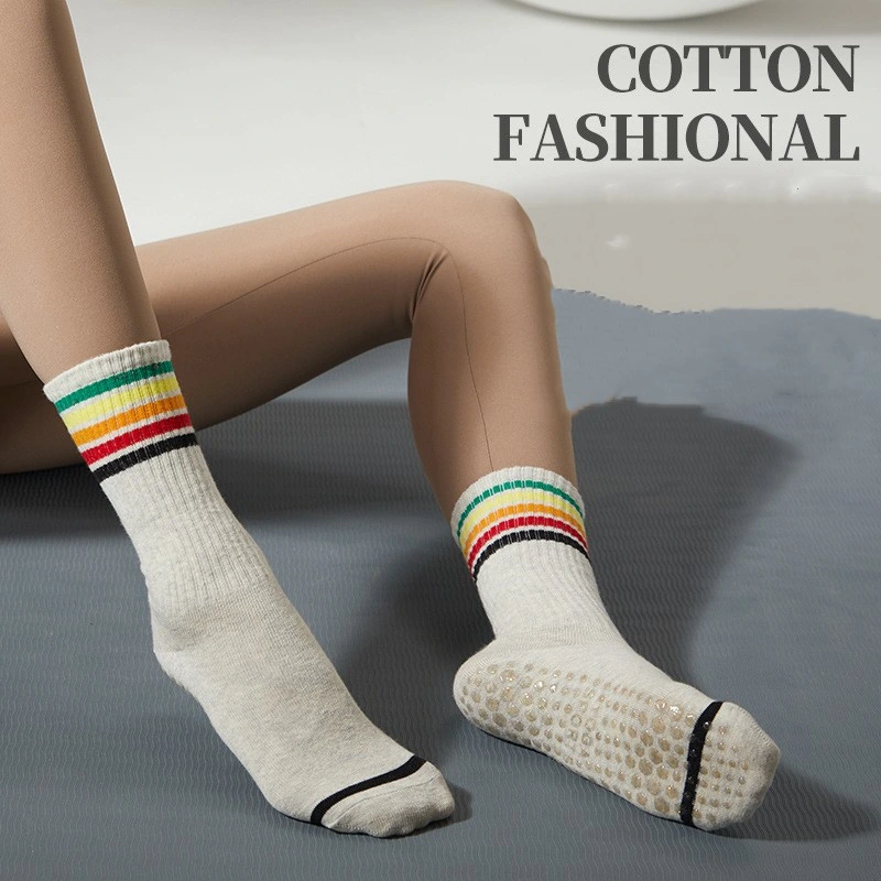 Women High quality/High cost performance  Striped MID-Barrel Yoga Socks