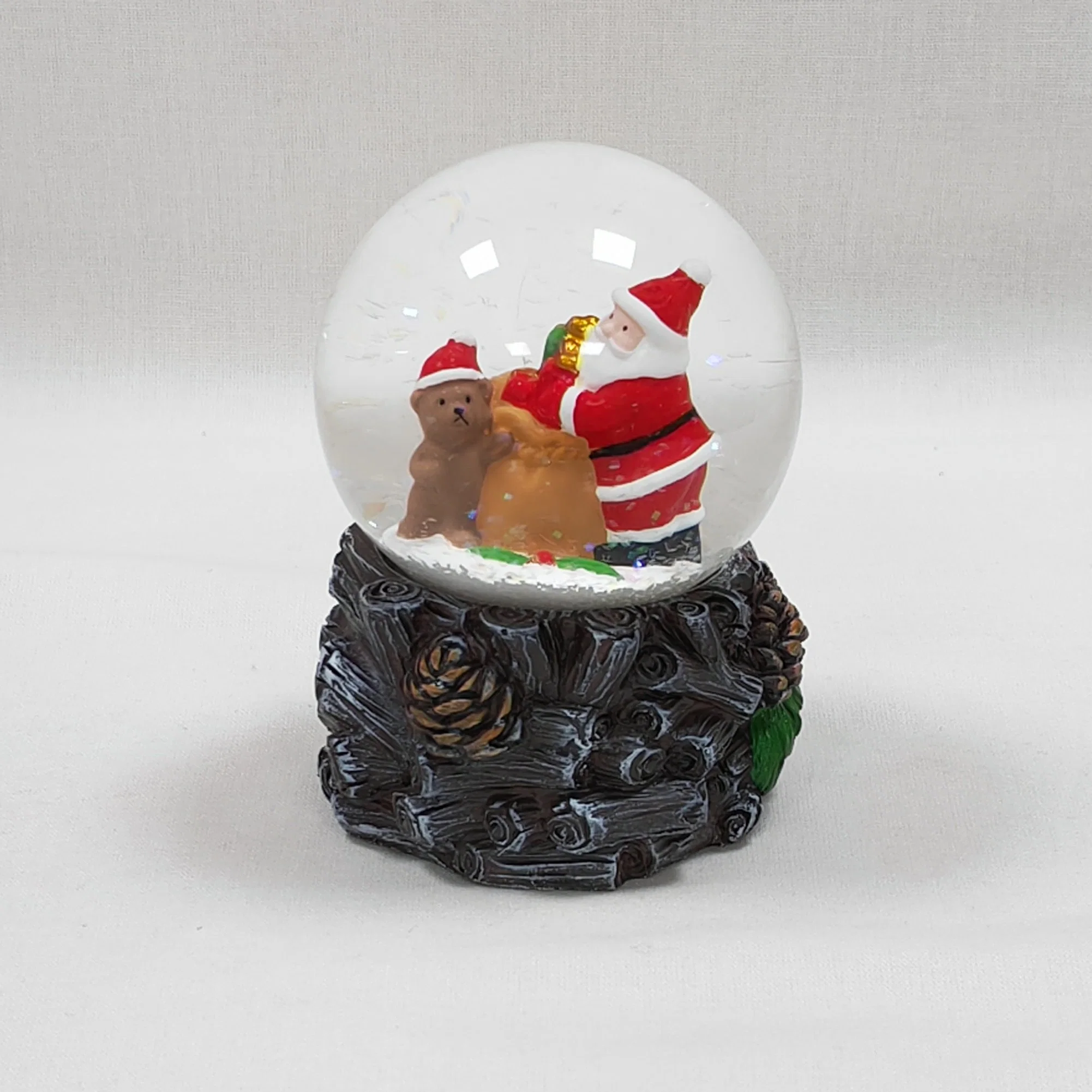 Cheap OEM Handmade Glass Water Globe Resin Snow Globe for Home Decor