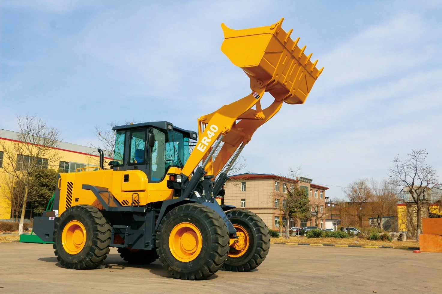 Everun Er40 4000kg Multifunction Small Articulating Garden Bucket Mini Wheel Loader