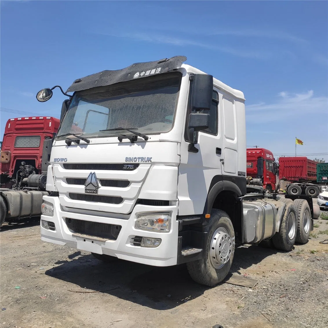 Sinotruk HOWO Rhd Right Hand Driving Used 6X4 Semi Military/Tractor Truck