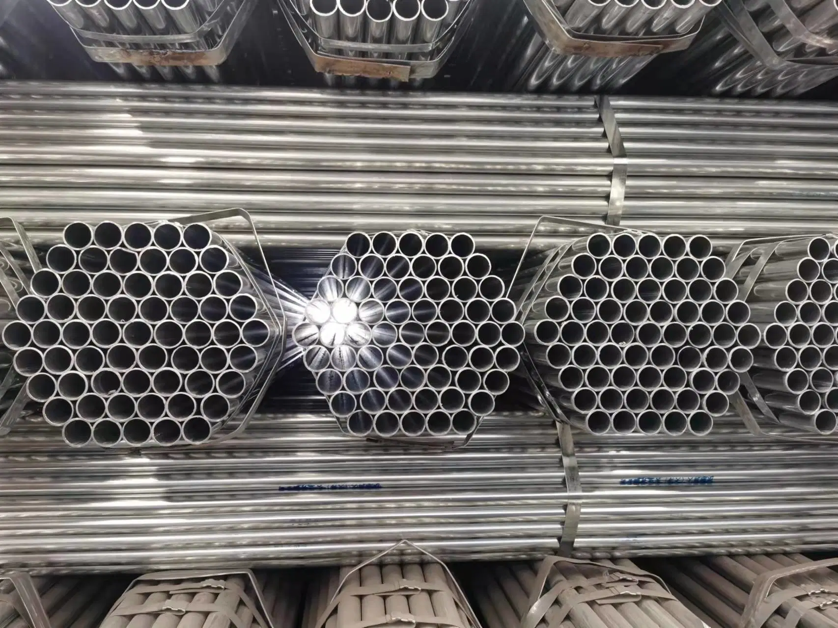 Manufacture Factory Galvanized Carbon Steel Pipe 1.5 Inch Gi Steel Pipe Galvanized Steel Pipe