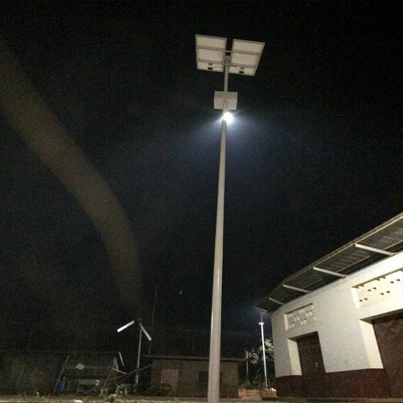 LiFePO4 Lithium Battery Solar Street Light 7m Pole with 40W LED Power Popular in Cameroon