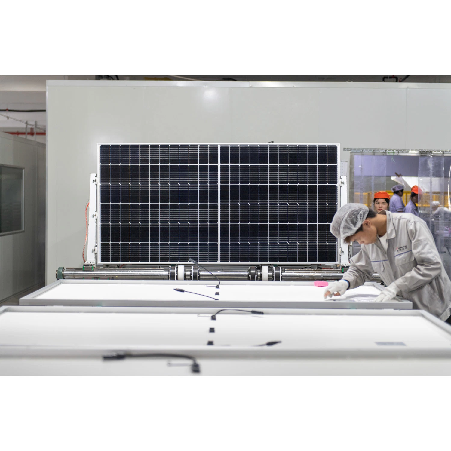 Оптовая торговля Longi/Ja/Jinko Mono/Monocrystalline/PV/фотоэлектрические домашние клетки Солнечная панель питания Цена/стоимость 550 ВАТТ 550 ВТ 555 ВТ 560 ВТ 570 ВТ 580 ВТ 585 ВТ.