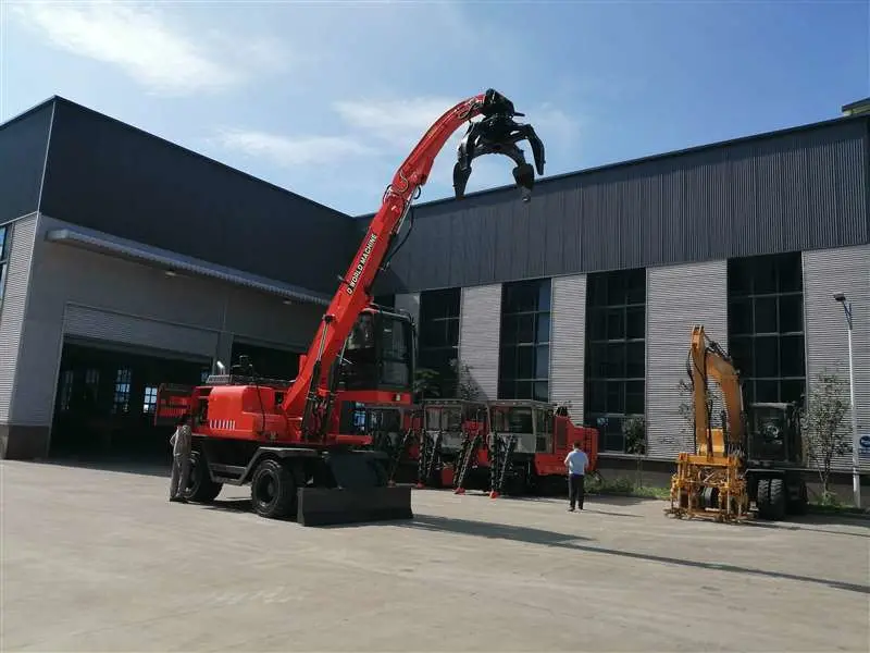 12.5 Ton excavadora cargadora de ruedas de acero con accesorio de escarpa