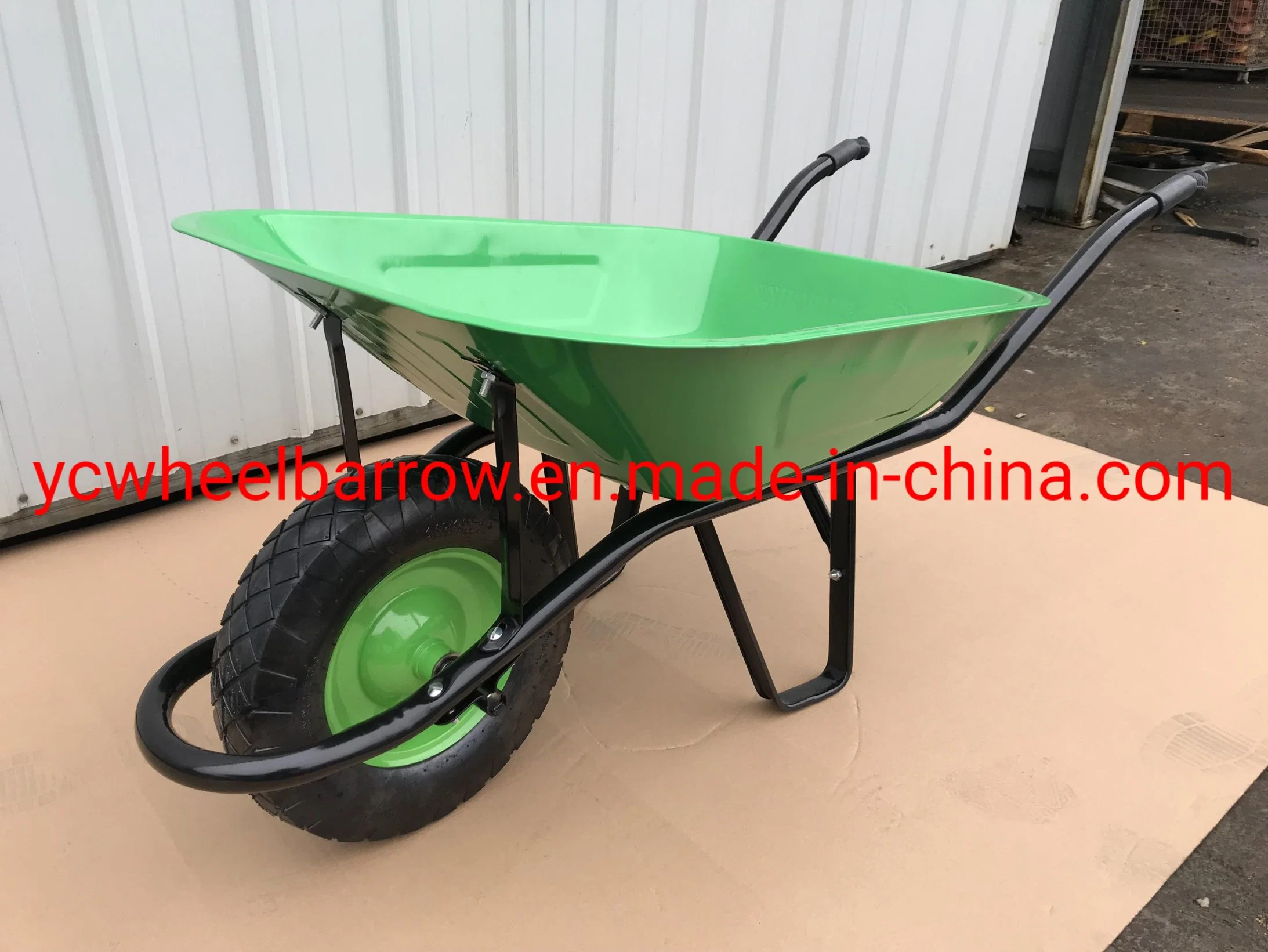 Africa Wheelbarrow Wb6400 with Rubber Wheel Heavy Duty Brouette