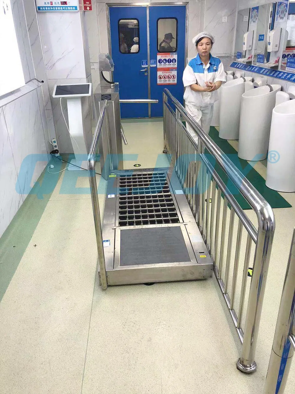 Full Automatic Boots Shoes Sole Cleaning Machine Entrance Dust Control System