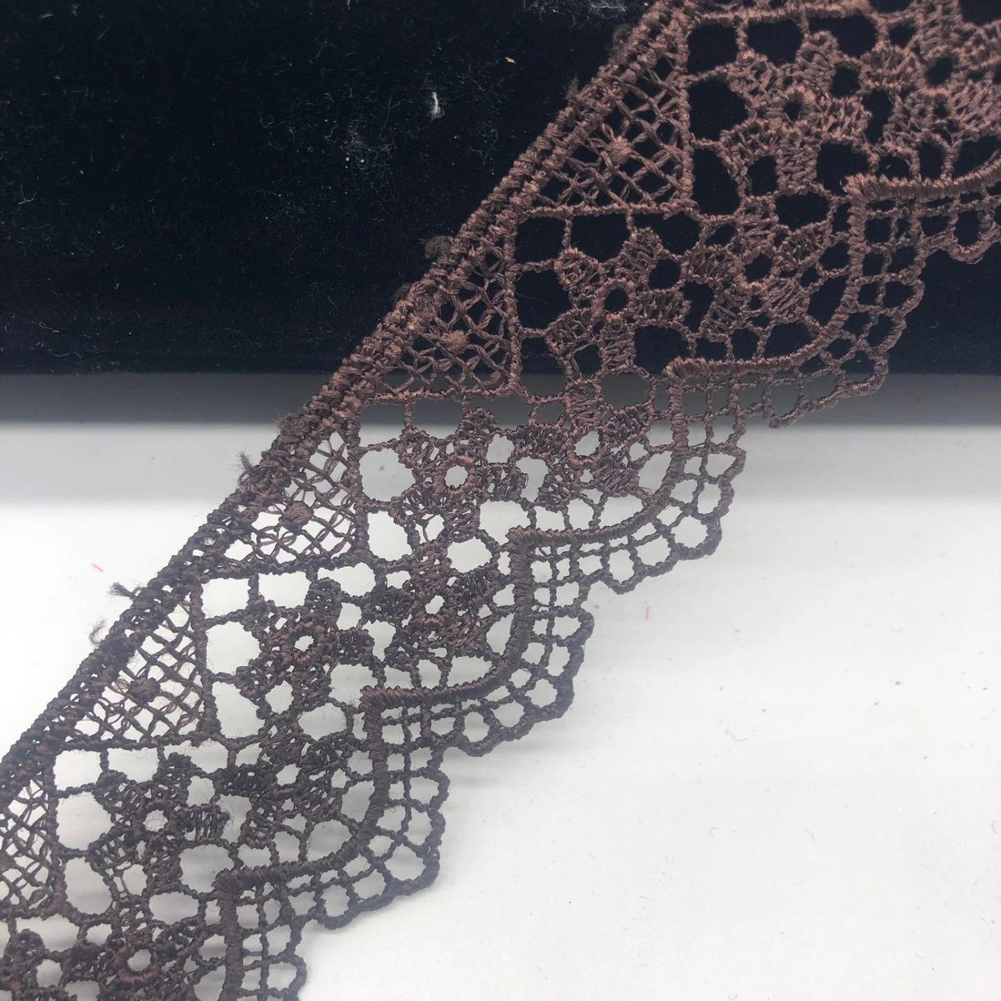 Estilo de moda o algodão Bordados químicos tecido Purfle Lace de acessórios de vestuário