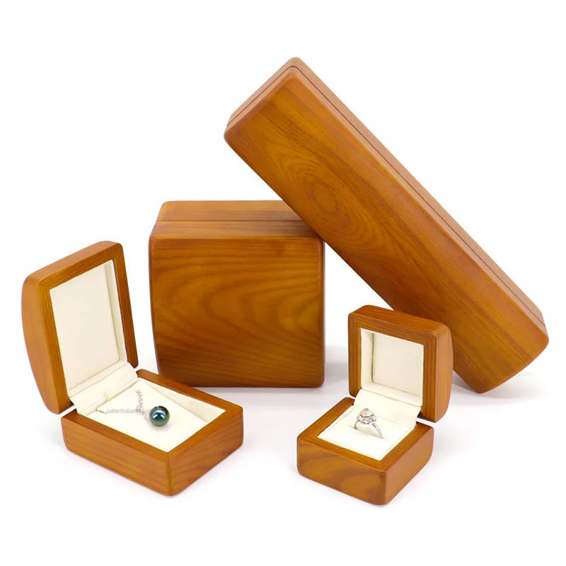 Square Wood Ring Box Packaging Walnut Luxury Gift Ring Case Mini Boxing Ring Storage Box