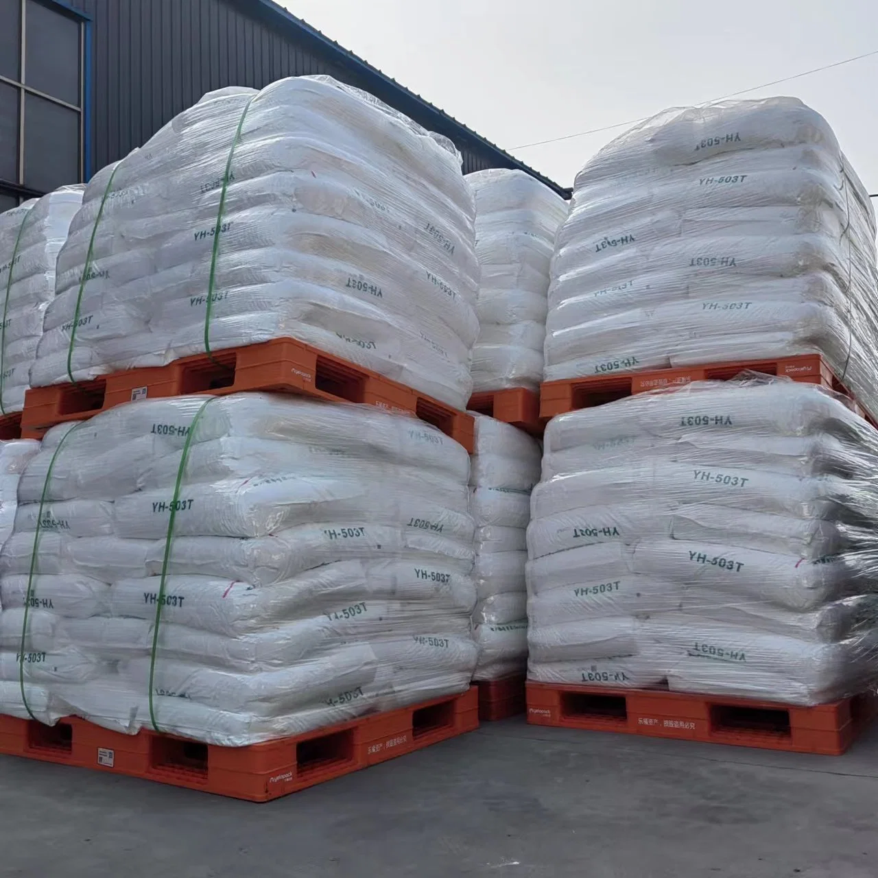 Chemical Raw Material CPE 135A Chlorinated Polyethylene (CPE 135) and PVC Raw Material