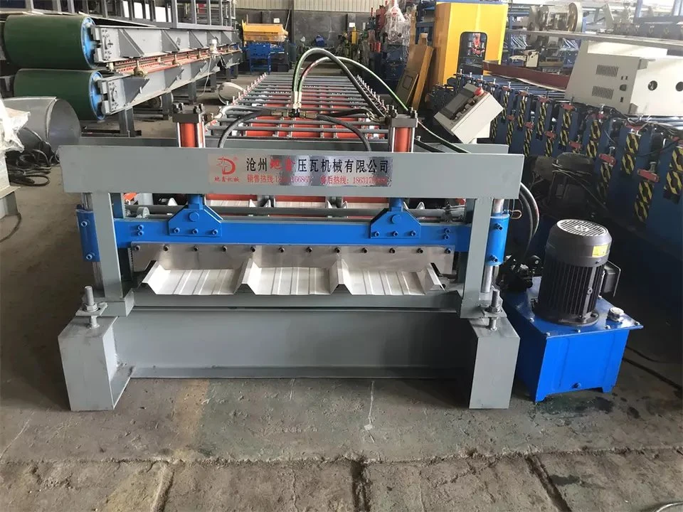 Tr4/Tr5 Panel Making Machine /Trapeziod Roofing Metal Sheet Tile Forming Machine