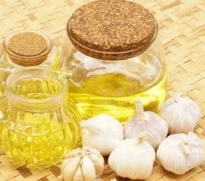 Extraits de plantes naturelles de haute qualité Sythetic Garlic Huile pour la médecine