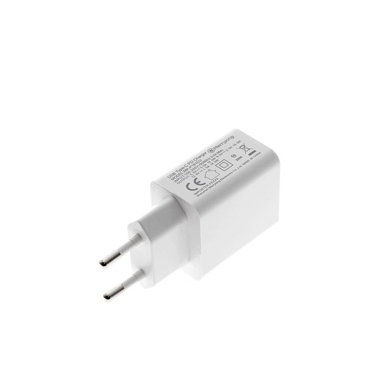 Montaje en pared CE 5V de 2,5 a 5V 3UNA RÁPIDA AC Adaptador de alimentación de CC con USB