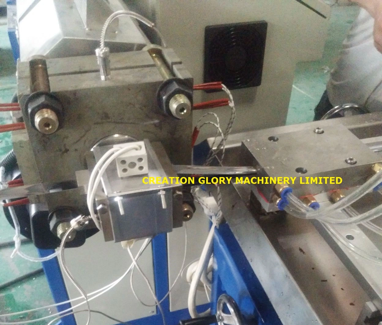 Stable Running Edge Banding Decoration Tape Plastic Extruding Machine