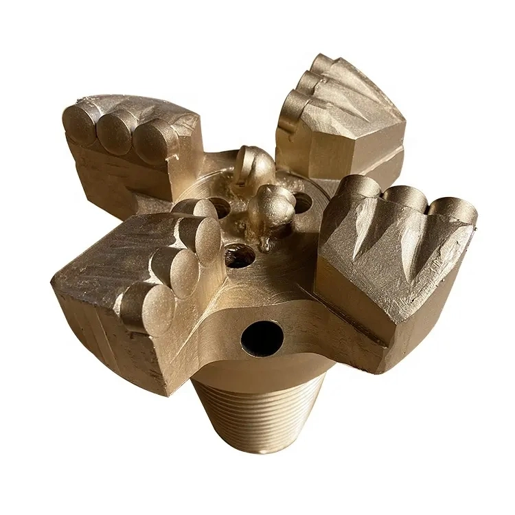 PDC Drag Bit PDC Drill Bit 3 Wing 4 Wing 5 لقمة السحب المجنح