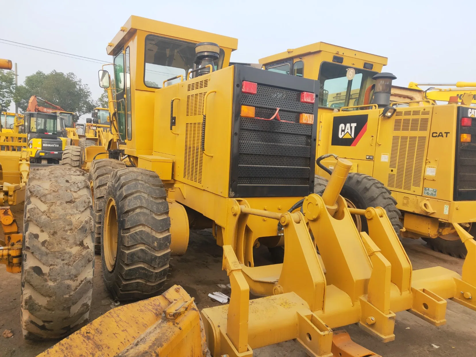 Utiliser la construction de routes de haute qualité de niveleuse à moteur Caterpillar Cat 140K, 140K de niveleuse efficace avec le libre-vente pièces de rechange à chaud