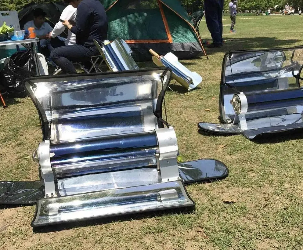 Ig Capacity Solar BBQ Oven Cooks More Food to Feed 6 Persons