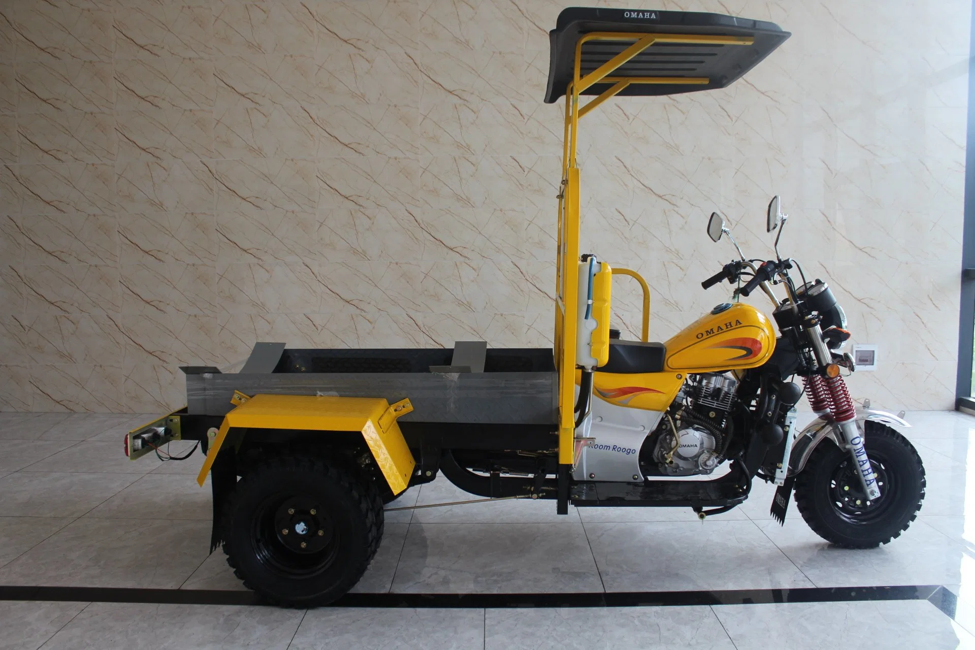 City Transporter Seated Three Wheel Motorcycleelectric Cargo Tricycle Auto Rickshaw Passenger Wheel Motorcycle