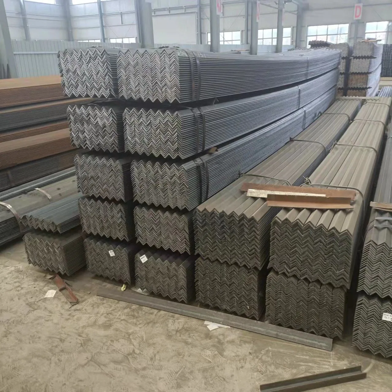 Steel Angle with Holes / Perforated Steel 3 Angle Iron Hot Sale High quality/High cost performance 