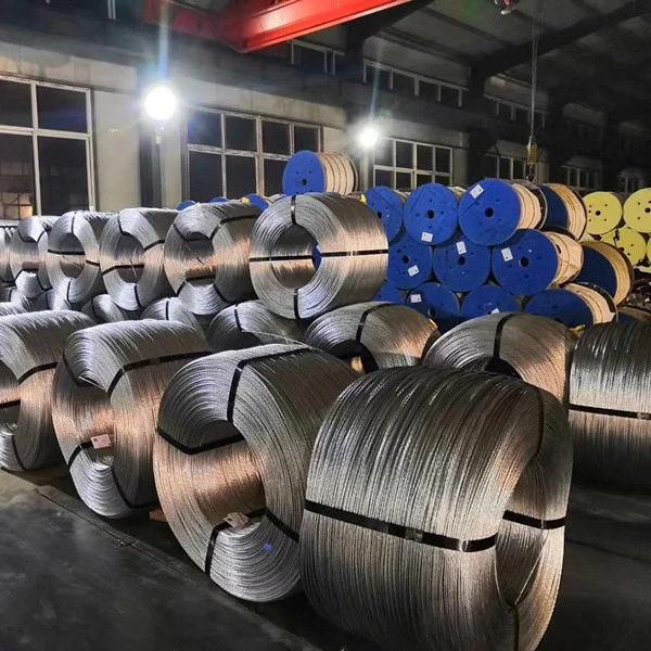 Fábrica de China de inmersión en caliente Q195/Q235/Q345/Q215 barra de alambre galvanizado 0,3mm Alto Cable de acero galvanizado de alta tensión de carbono