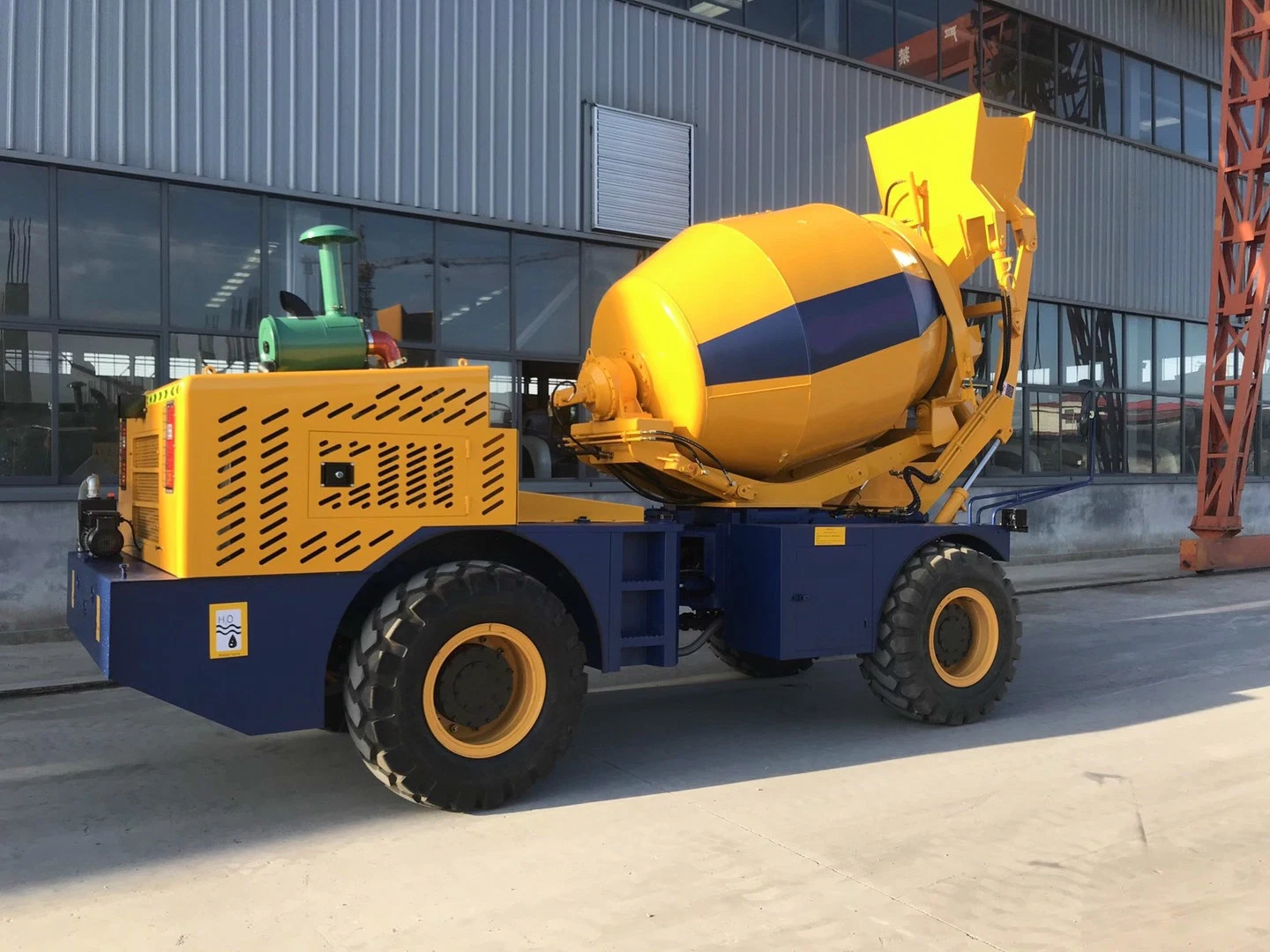 Forload Brand Mobile Ready Concrete Mixer, Cement Batch Mixer Truck for Sale