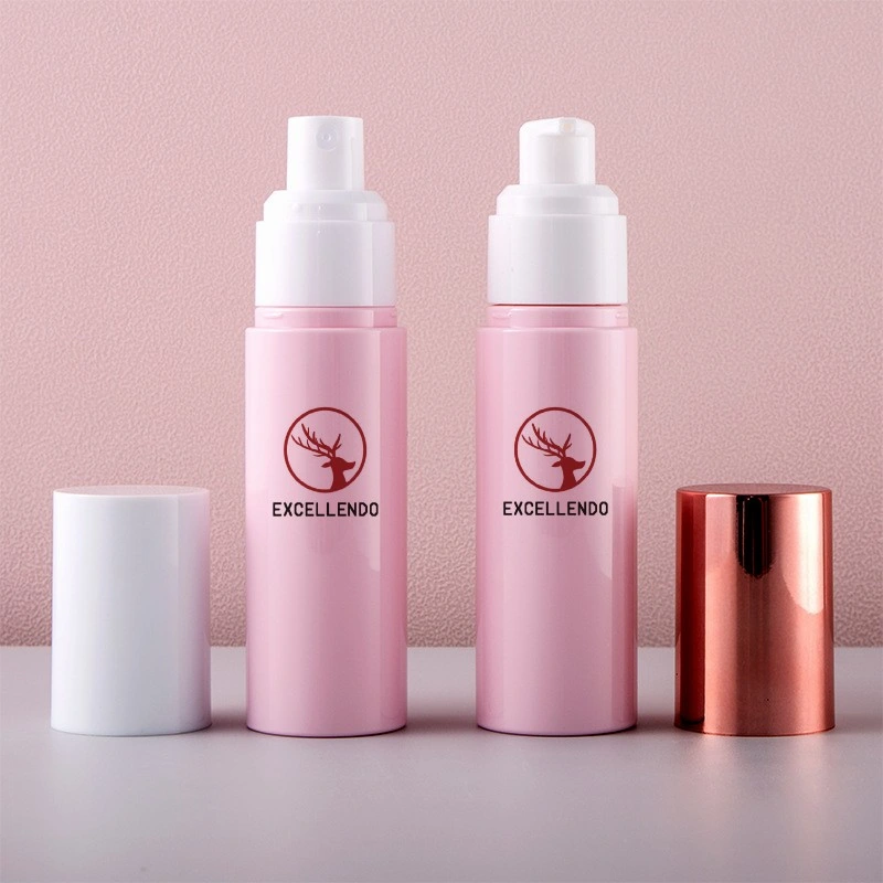 Verschiedene Kapazität Rosa Kartenabdeckung Haustier Plastikflasche mit Sprüher