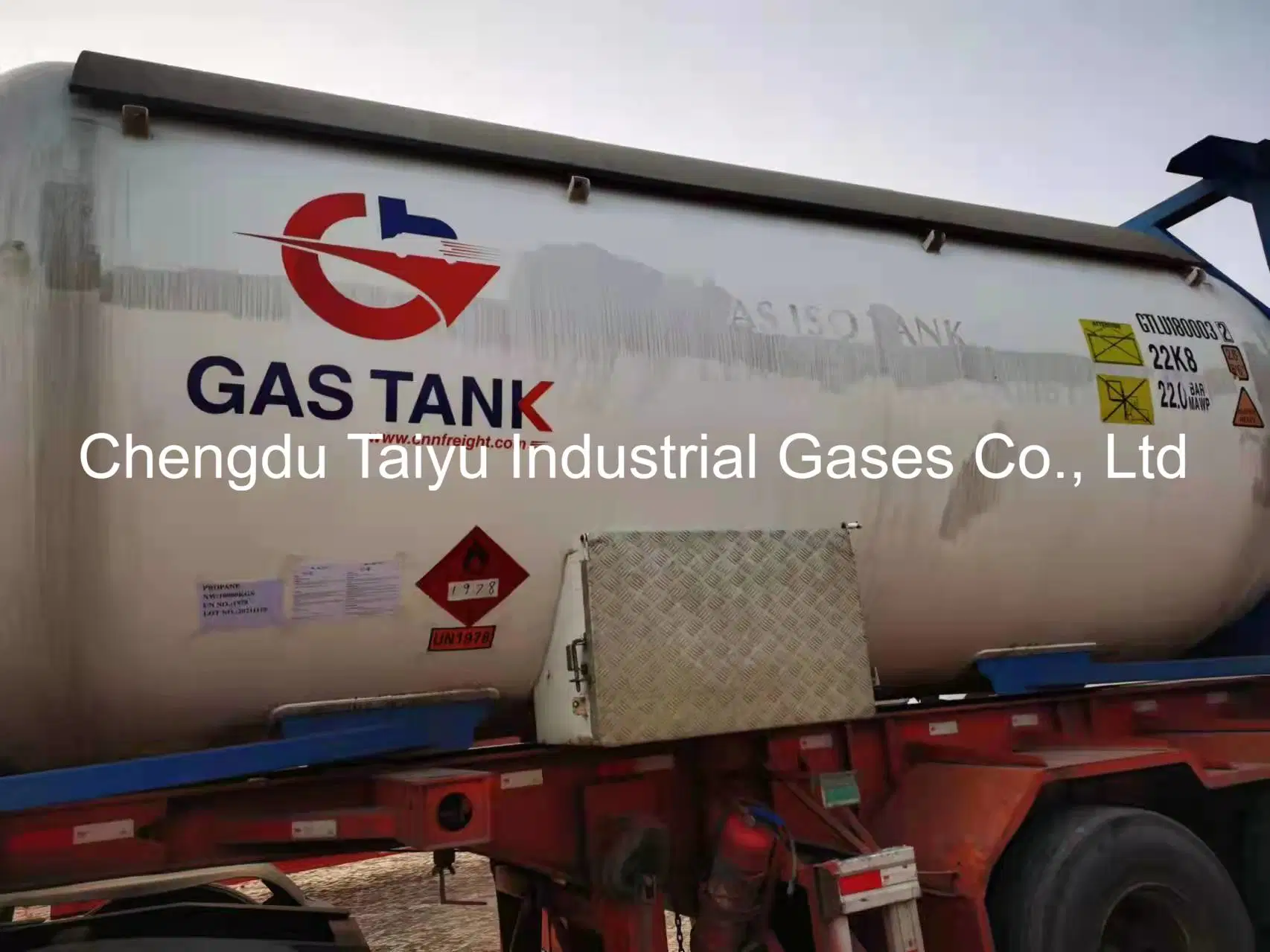 Buy 10ton Per ISO Tank Loading Indudtrial Gases 99.5% Purity C3h8 R290 Propane Gas From China