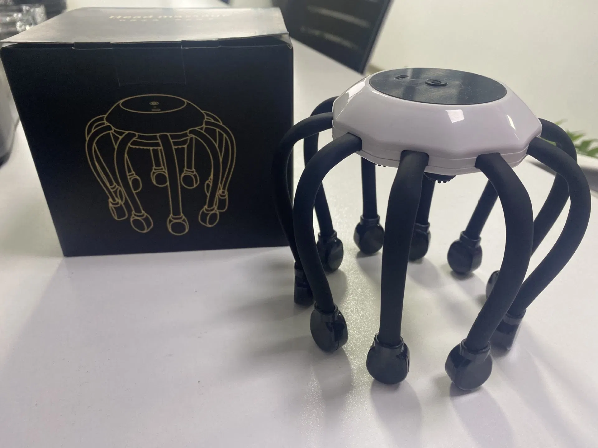 Wiederaufladbares Smart Electric Head Massager Octopus Massager Entferne Müdigkeit Entlasten Sie Stress und verbessern Sie den Zirkulationskopfentaxer