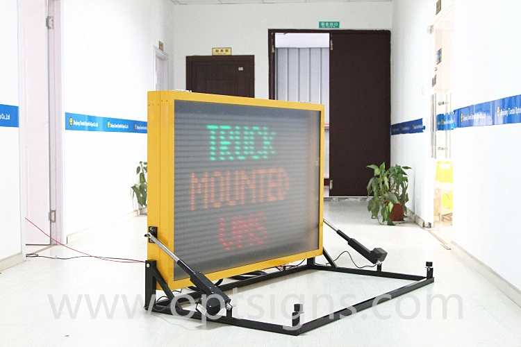 19m 12V Program Vehicle Car Message Traffic Boards Truck Mounting Panels Skid Solar LED Display