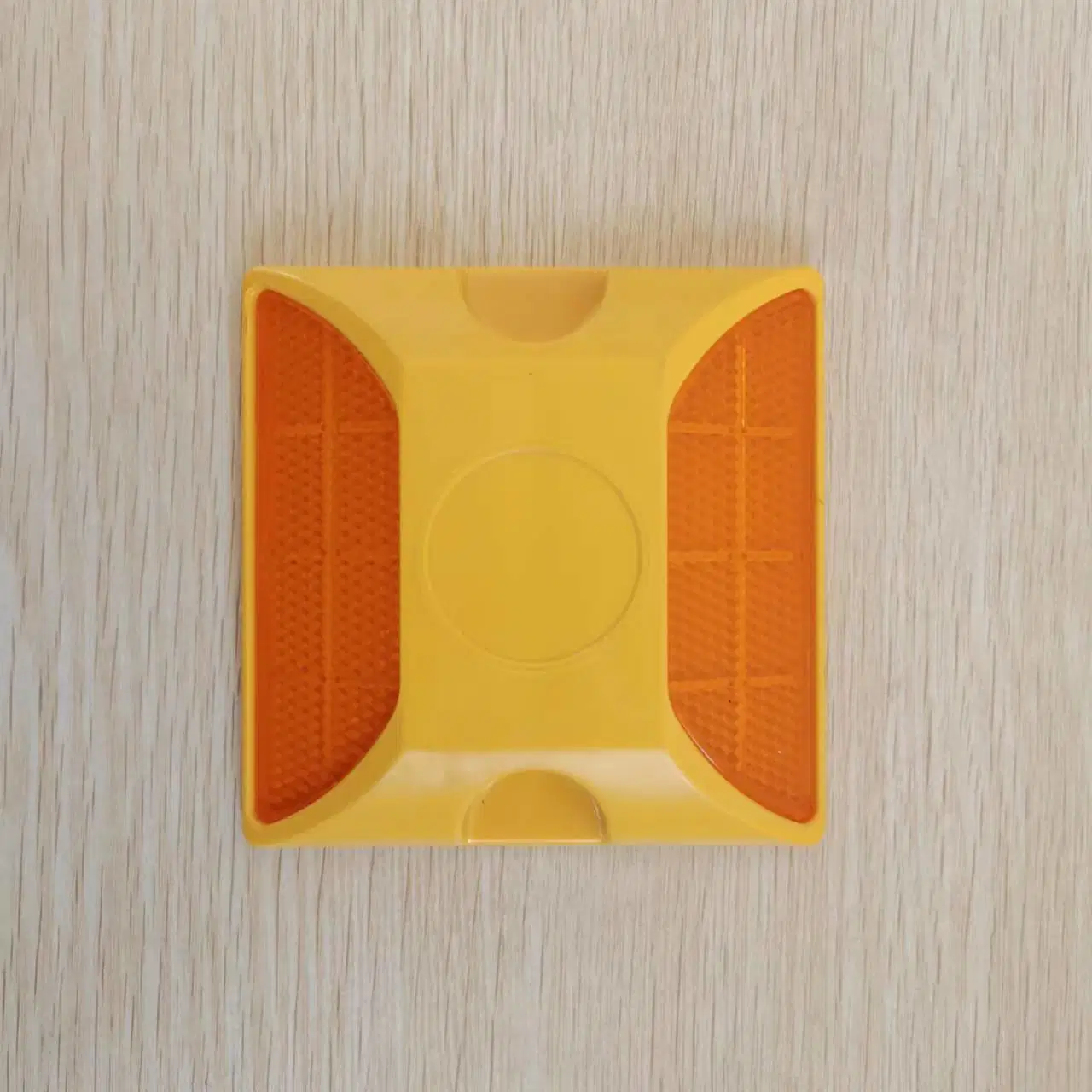 Plastic Road Safety Marker with Strong Compressive Strength