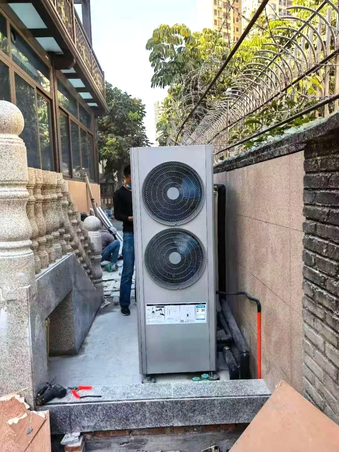 350L de capacidad de la	bomba de calor aire a agua	para el hogar