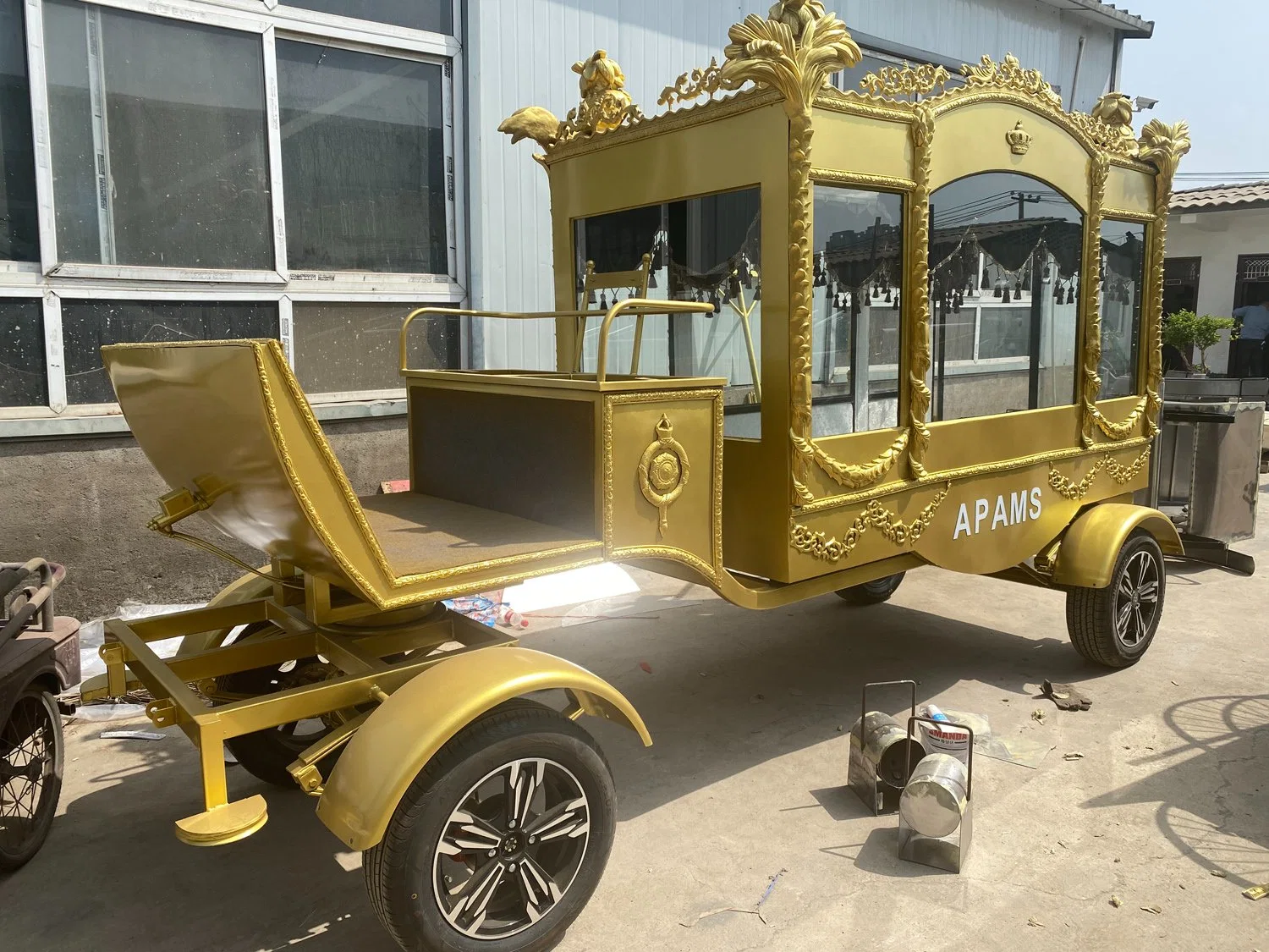 Factory Direct Sale of Golden Horse Hearses, High quality/High cost performance  and Cheap Horse Hearses