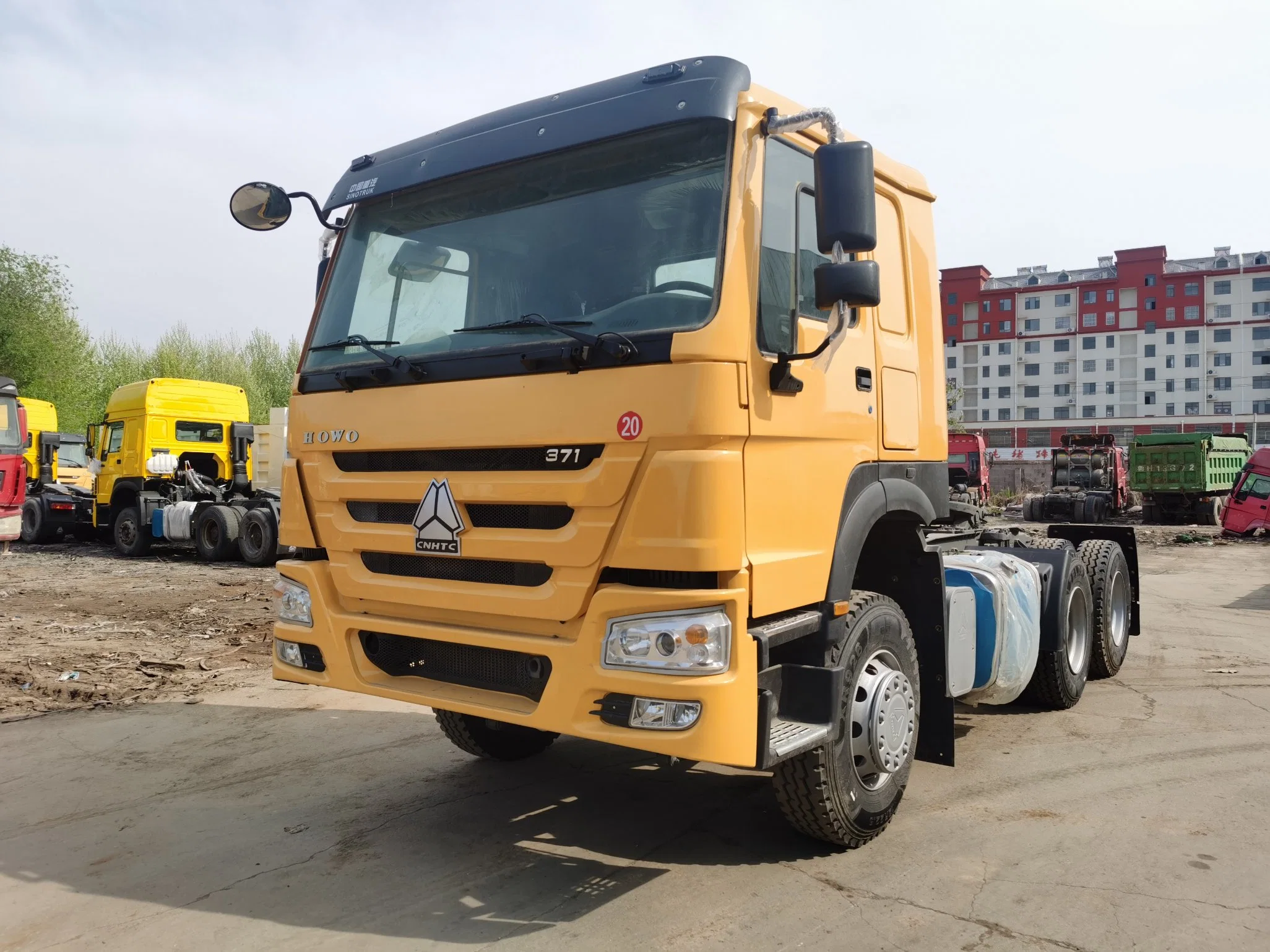 Sinotruk Used 10 Wheels Sinotruk HOWO 371HP Tractor Trucks Head for Africa